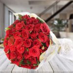 0026405_passionate_love_a_bouquet_of_red_roses_385