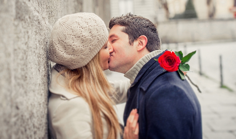 Kiss Day Hack: 6 Things You Should Do When Kissing Your Bae