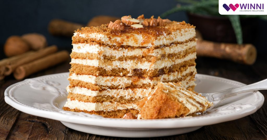 Honey bee Cake